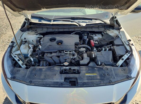 1N4BL4CW1LC125282 2020 NISSAN ALTIMA White Rear interior view