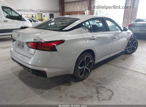 1N4BL4CW2RN403488 2024 NISSAN ALTIMA Silver Задня права чверть
