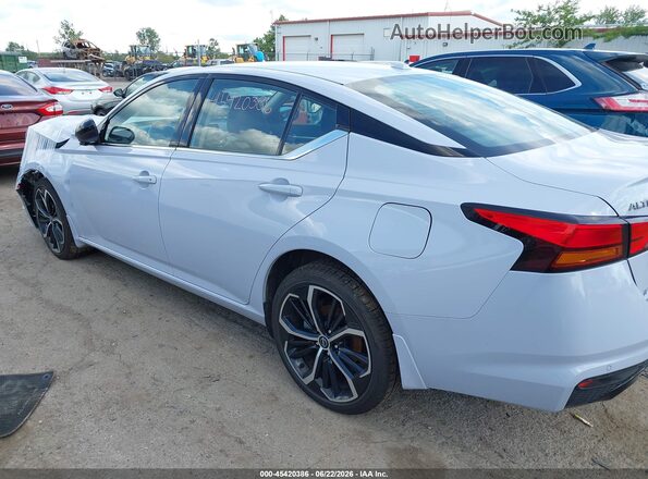 1N4BL4CW5RN355498 2024 NISSAN ALTIMA White სალონის 360-გრადუსიანი ხედი