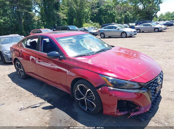 1N4BL4CW5RN396391 2024 NISSAN ALTIMA Red Rear interior view