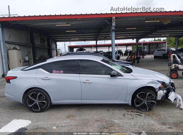 1N4BL4CW7SN347909 2025 NISSAN ALTIMA Light Blue სალონის 360-გრადუსიანი ხედი