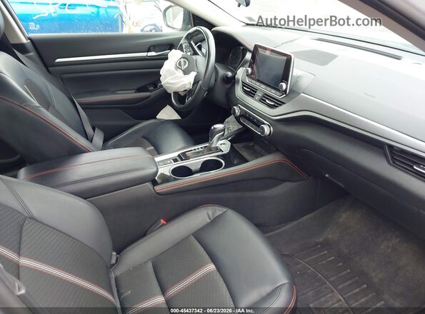 1N4BL4CW8RN378757 2024 NISSAN ALTIMA White Widok wnętrza z przodu
