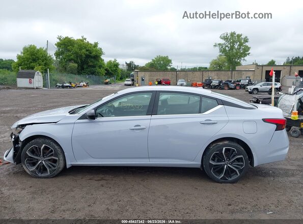 1N4BL4CW8RN378757 2024 NISSAN ALTIMA White Widok wnętrza 360 stopni