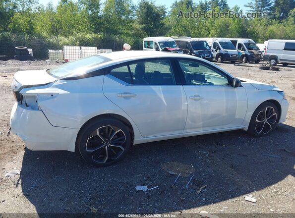 1N4BL4CWXRN320276 2024 NISSAN ALTIMA White Սալոնի 360 աստիճան տեսք