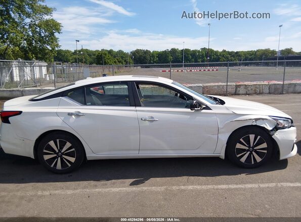 1N4BL4DV0MN310029 2021 NISSAN ALTIMA White უკანა სალონის ხედი