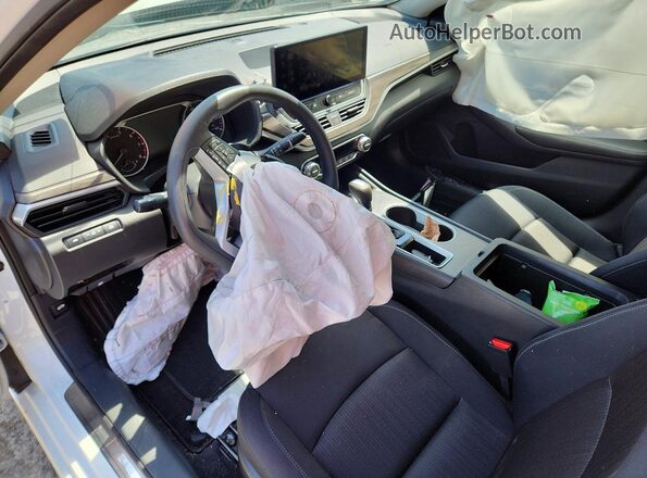 1N4BL4DV0SN387819 2025 NISSAN ALTIMA White Widok deski rozdzielczej