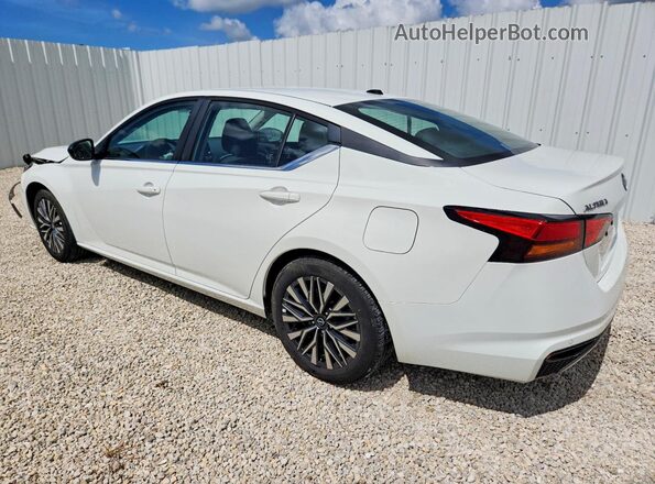 1N4BL4DV0TN311857 2026 NISSAN ALTIMA White Tył lewy