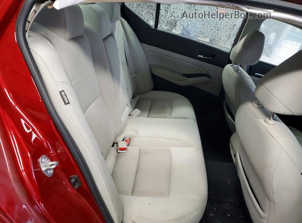 1N4BL4DV1MN356954 2021 NISSAN ALTIMA Red Rear seats view