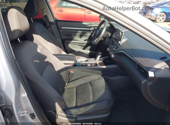 1N4BL4DV1NN353294 2022 NISSAN ALTIMA Silver წინა სალონის ხედი