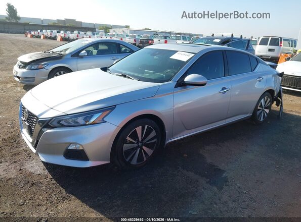 1N4BL4DV1NN353294 2022 NISSAN ALTIMA Silver წინა მარცხენა ხედი სამი მეოთხედიდან