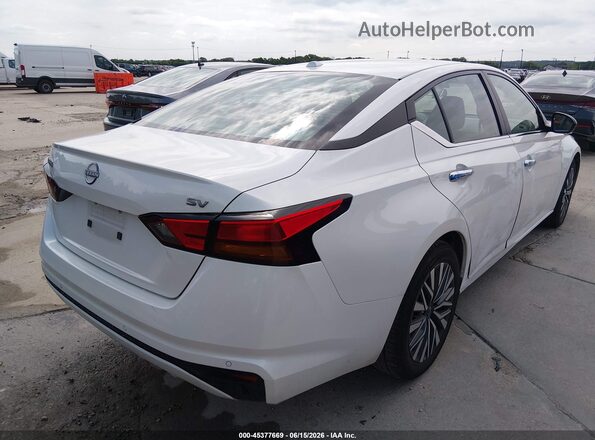 1N4BL4DV1RN424872 2024 NISSAN ALTIMA White Задня права чверть