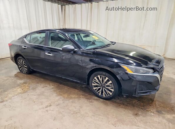 1N4BL4DV1SN350231 2025 NISSAN ALTIMA Black Delantero derecho