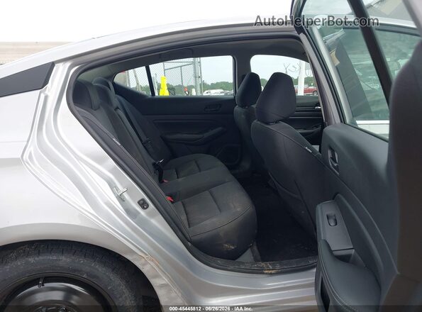 1N4BL4DV1SN412808 2025 NISSAN ALTIMA Silver VIN կոդի պիտակի տեսք