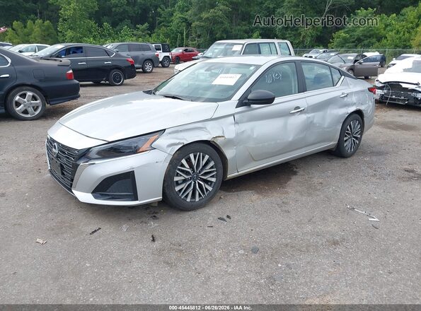 1N4BL4DV1SN412808 2025 NISSAN ALTIMA Silver Առջևի ձախ երեք քառորդ տեսարան