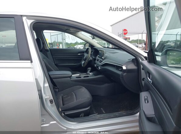 1N4BL4DV1SN412808 2025 NISSAN ALTIMA Silver Սալոնի դիմացի տեսք