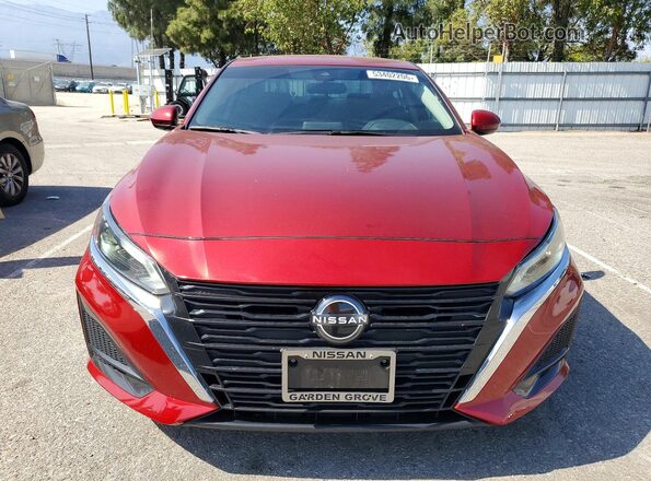 1N4BL4DV2PN351301 2023 NISSAN ALTIMA Red Вид спереду