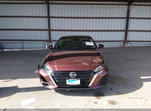1N4BL4DV2PN360516 2023 NISSAN ALTIMA Бордовый Вид щитка приборов