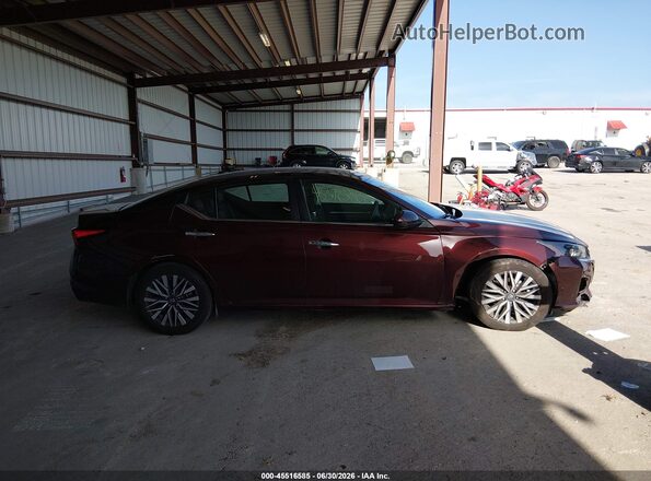 1N4BL4DV2PN360516 2023 NISSAN ALTIMA Бордовый Вид задней части салона