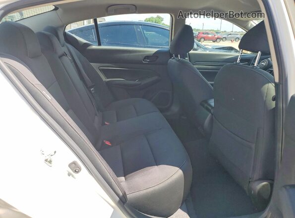 1N4BL4DV2SN304567 2025 NISSAN ALTIMA White Vista de los asientos traseros
