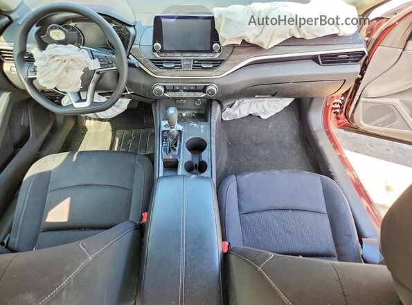 1N4BL4DV2SN333440 2025 NISSAN ALTIMA Burgundy Dashboard view