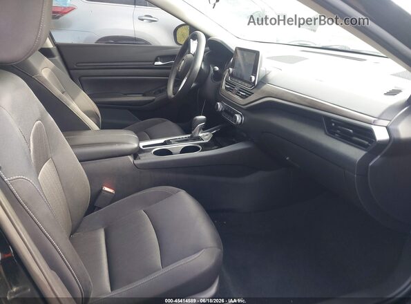 1N4BL4DV3RN349284 2024 NISSAN ALTIMA Черный Вид салона спереди