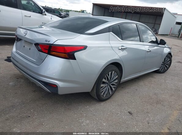 1N4BL4DV3RN351584 2024 NISSAN ALTIMA Белый Задняя правая четверть