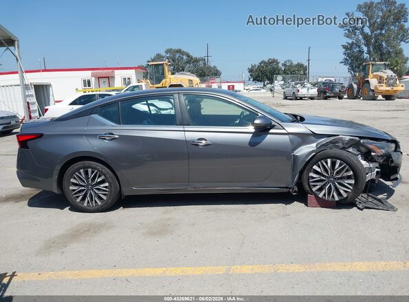 1N4BL4DV3RN405501 2024 NISSAN ALTIMA Gray Rear interior view