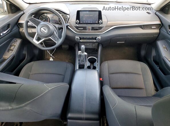 1N4BL4DV3RN434058 2024 NISSAN ALTIMA Белый Вид панели приборов