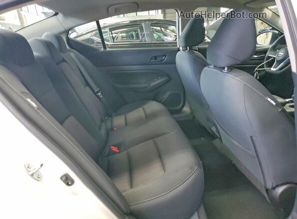1N4BL4DV3SN354667 2025 NISSAN ALTIMA White უკანა სავარძლების ხედი