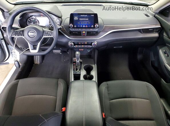 1N4BL4DV3SN354667 2025 NISSAN ALTIMA White წინა პანელის ხედი