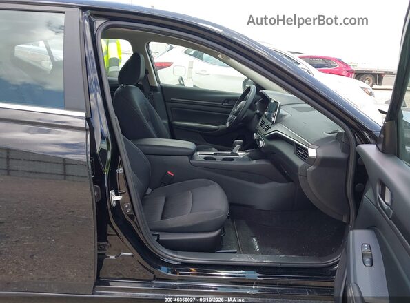 1N4BL4DV3TN313800 2026 NISSAN ALTIMA Black Front interior view