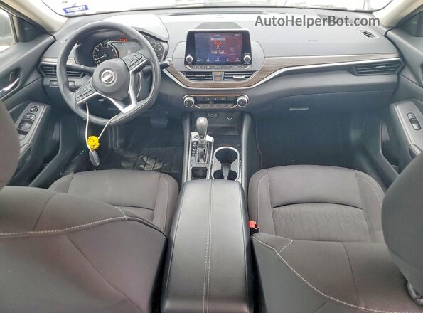 1N4BL4DV4RN304662 2024 NISSAN ALTIMA Silver Dashboard view