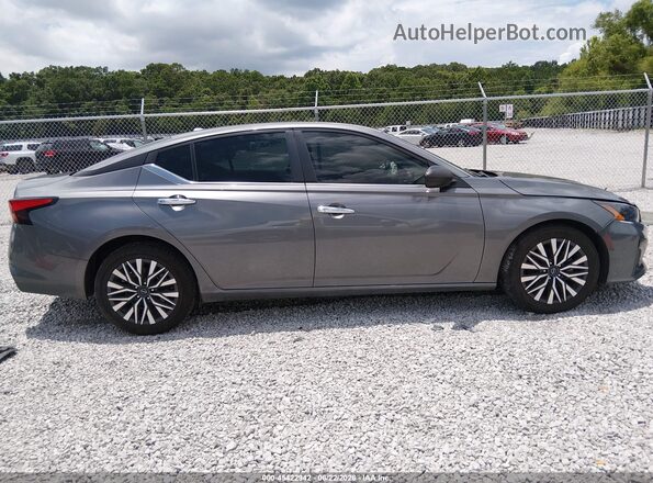 1N4BL4DV4RN313636 2024 NISSAN ALTIMA Gray Սալոնի հետևի տեսք