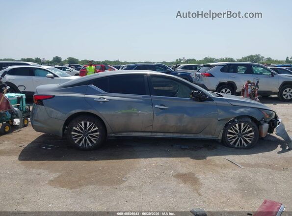 1N4BL4DV4RN394833 2024 NISSAN ALTIMA Gray Vista interior trasera