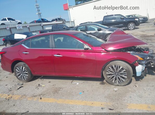 1N4BL4DV4SN302903 2025 NISSAN ALTIMA Red Rear interior view
