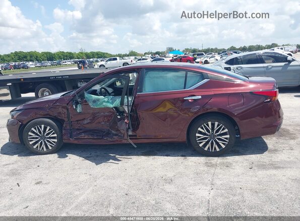 1N4BL4DV4SN324318 2025 NISSAN ALTIMA Burgundy 360 interior view