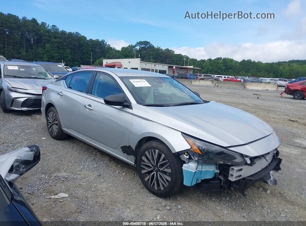 1N4BL4DV4SN423401 2025 NISSAN ALTIMA Silver უკანა სალონის ხედი