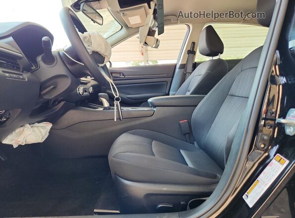 1N4BL4DV4TN320531 2026 NISSAN ALTIMA Black 