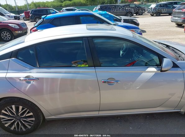 1N4BL4DV5PN309219 2023 NISSAN ALTIMA Silver Սալոնի 360 աստիճան տեսք