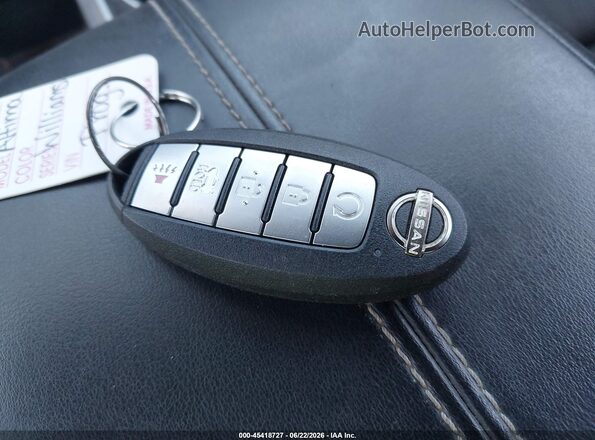 1N4BL4DV5RN306999 2024 NISSAN ALTIMA Черный Вид панели приборов