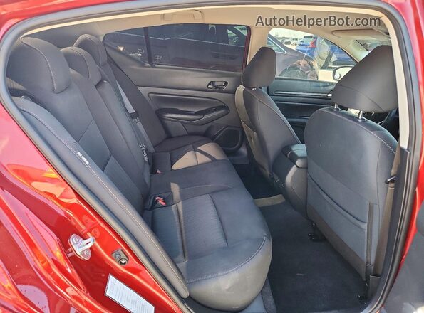 1N4BL4DV5RN335564 2024 NISSAN ALTIMA Red Widok tylnych siedzeń