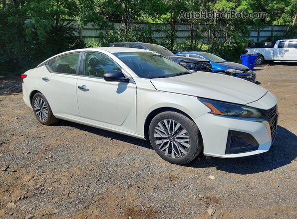 1N4BL4DV5RN413809 2024 NISSAN ALTIMA White Delantero derecho