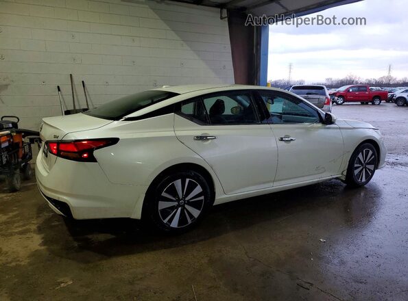 1N4BL4DV6LC249585 2020 NISSAN ALTIMA Белый Задняя правая четверть