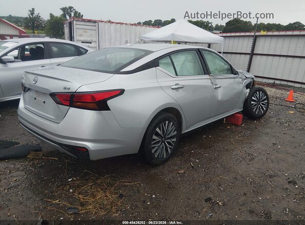 1N4BL4DV6RN336335 2024 NISSAN ALTIMA Silver Задня права чверть