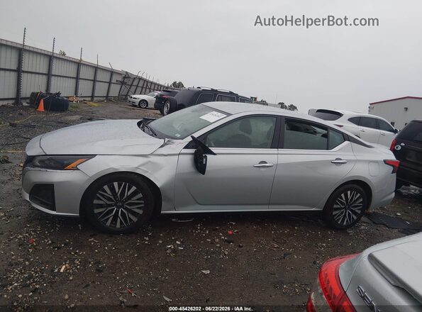 1N4BL4DV6RN336335 2024 NISSAN ALTIMA Silver Панорамний вид салону 360°