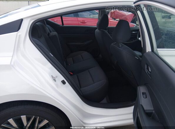1N4BL4DV6RN419506 2024 NISSAN ALTIMA White 