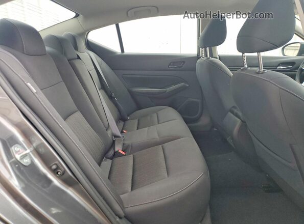 1N4BL4DV6SN395682 2025 NISSAN ALTIMA Gray Widok tylnych siedzeń