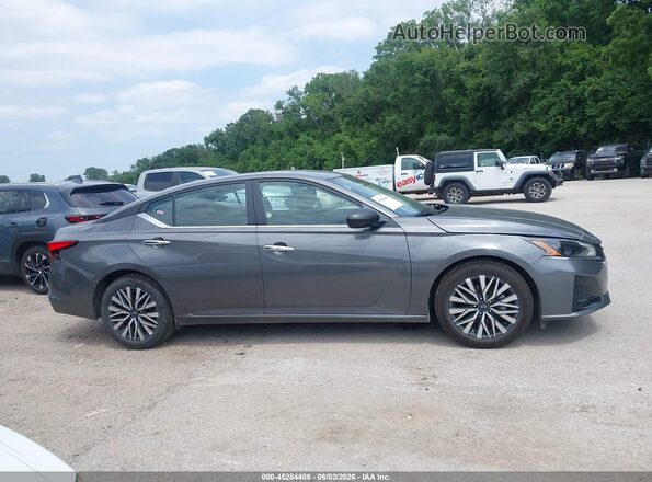 1N4BL4DV6SN426641 2025 NISSAN ALTIMA Gray Widok wnętrza z tyłu