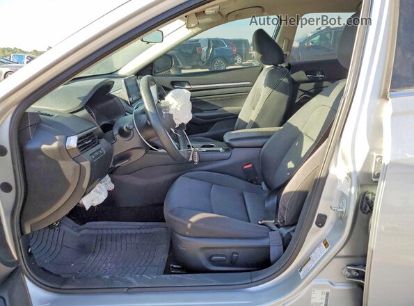 1N4BL4DV7MN349023 2021 NISSAN ALTIMA Серебряный Вид салона спереди