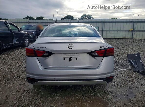 1N4BL4DV7RN340622 2024 NISSAN ALTIMA Серебряный Вид сзади